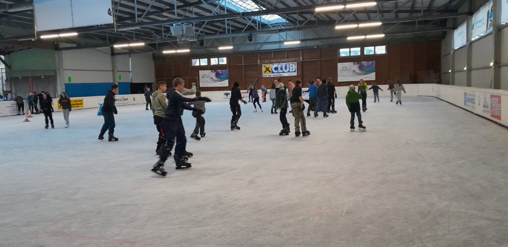 Eislaufen – wir stärken unser Miteinander